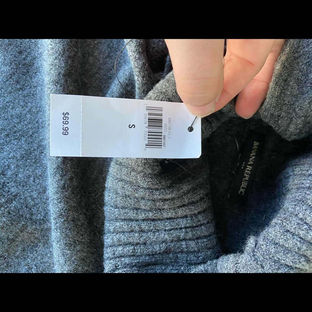 Gray banana republic turtle neck